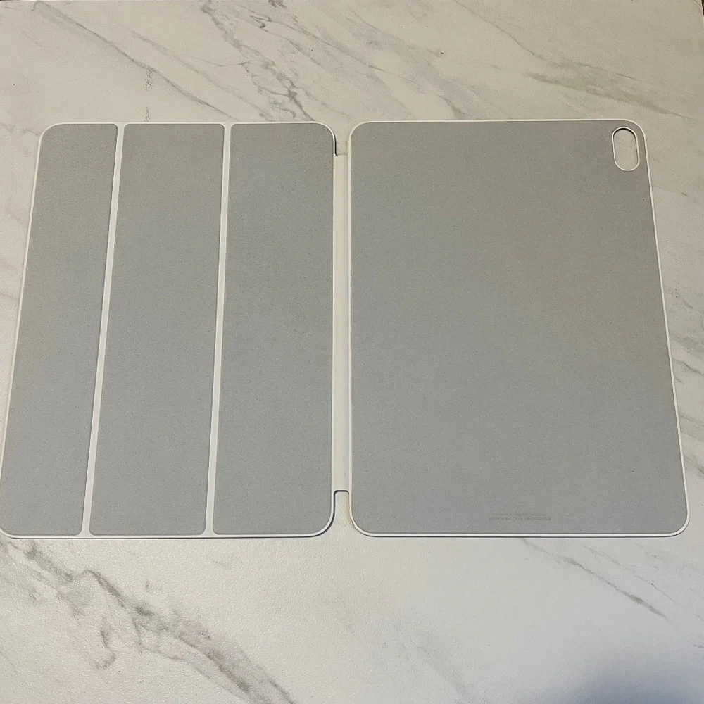 Apple Smart Folio IPad Case